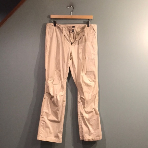 GAP Pants - ❤️ Pants ❤️ 10/$25